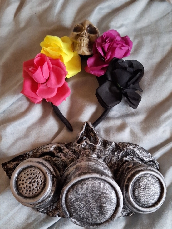 Accessories - Floral Halloween Sugar Skull Day Of The Dead Headband & Skull Gas Mask